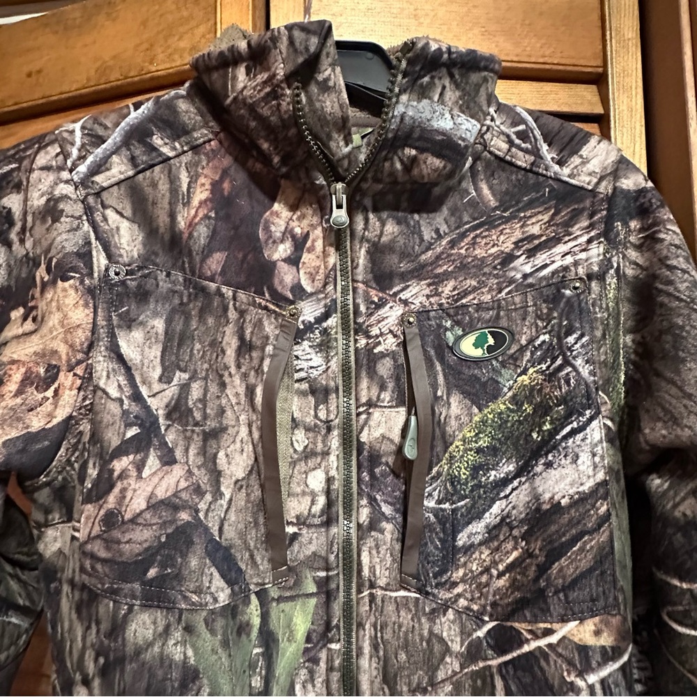 Mossy Oak Woodland Camo Jacket - Picture 2 of 10
